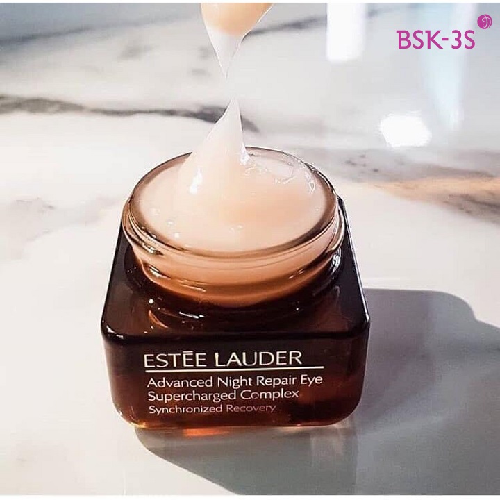 Kem dưỡng cô đặc vùng mắt Estée Lauder giúp phục hồi, dưỡng ẩm tăng cường tái tạo da vùng mắt.