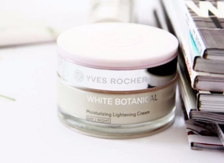 Kem dưỡng Yves Rocher White Botanical Moisturizing Lightening Cream Day & Night