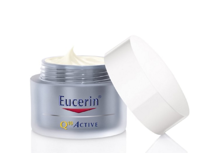 Kem dưỡng trắng cho da nhạy cảm Eucerin Q10 Active Day Cream